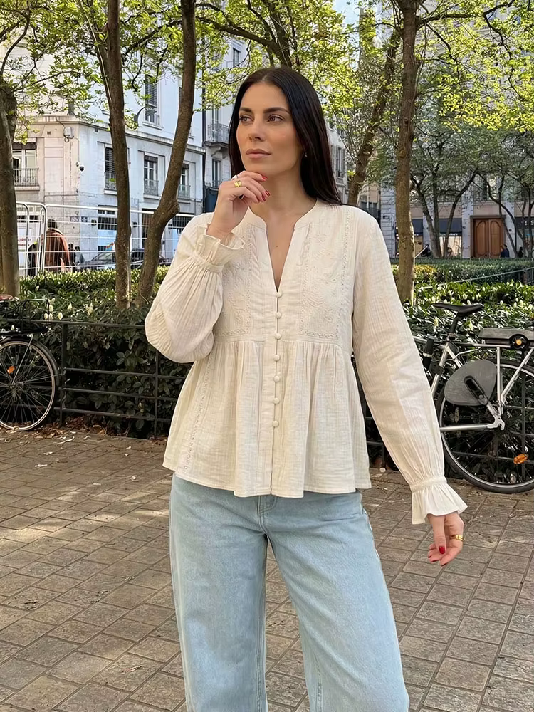 Chemisier beige vintage brodé pour femme HH
