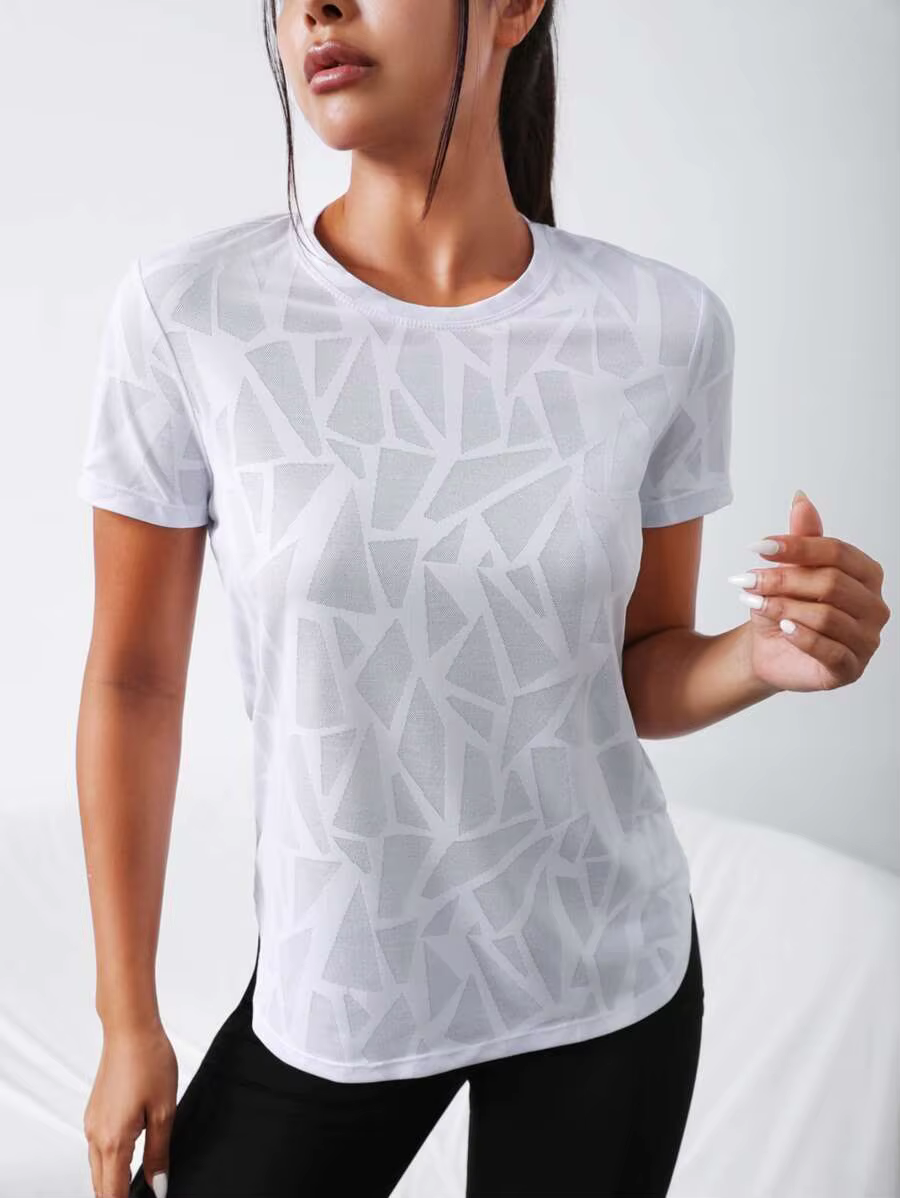 T-shirt chic à imprimé géométrique pour femme – Ourlet incurvé flatteur