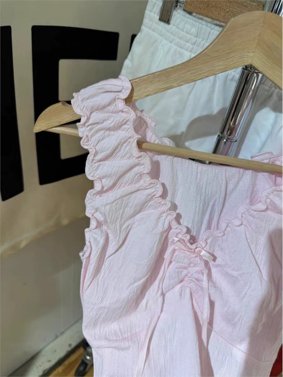 Haut court en coton à col en V pour femmes