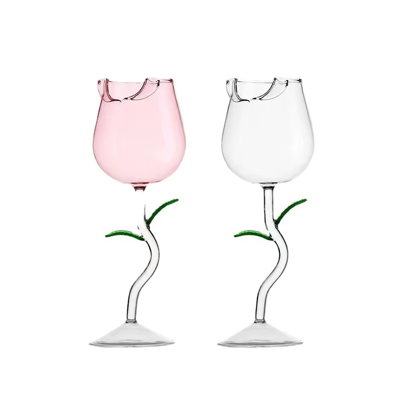 Verres à vin rouge en forme de rose