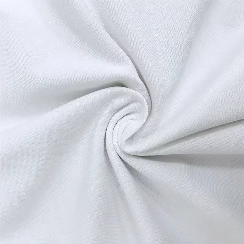 T-shirt à col rond pour hommes, léger et luxueux, à la mode, texture confortable, couleur unie, pull-over, vêtements simples et décontractés pour hommes