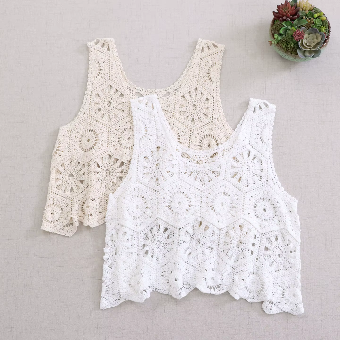 Gilet au crochet Granny Square, débardeur bohème en maille ouverte pour femme, chemisier sans manches en dentelle, tenue de festival bohème d'été