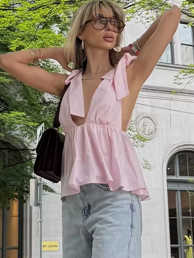 HH femme Sexy sans manches dos nu col en v profond mince élégant hauts 2025 été nouveau femmes blanc arc rides décorer haut