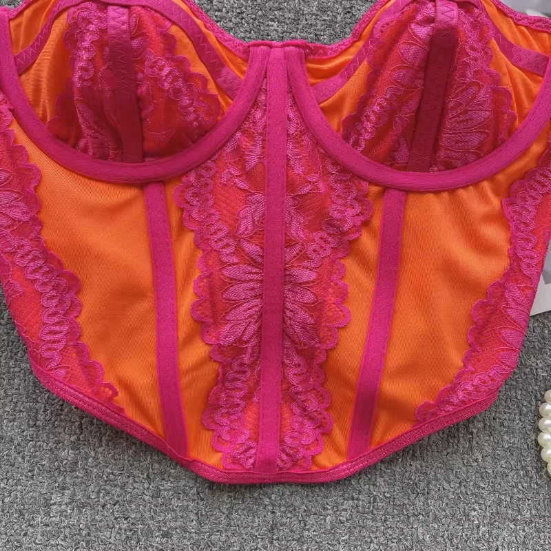 Haut court avec soutien-gorge pour femmes