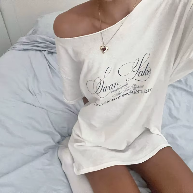 UOSU décontracté Relax femme T-shirt lettre 2025 femmes nouveau Style d'atmosphère de rue à la mode poussin été hauts