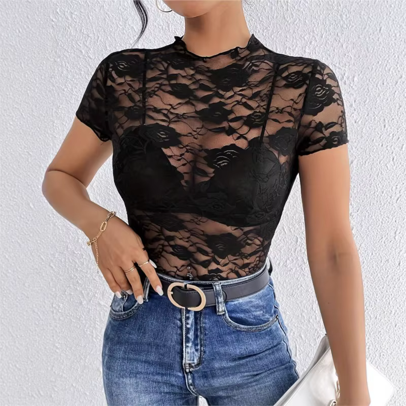 Nouveau T-shirt noir à col montant orné de dentelle, coupe ajustée, pour femme