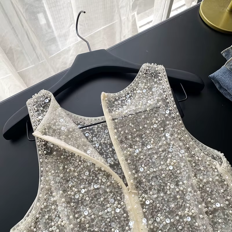 Débardeur de luxe pour femme avec sequins et perles