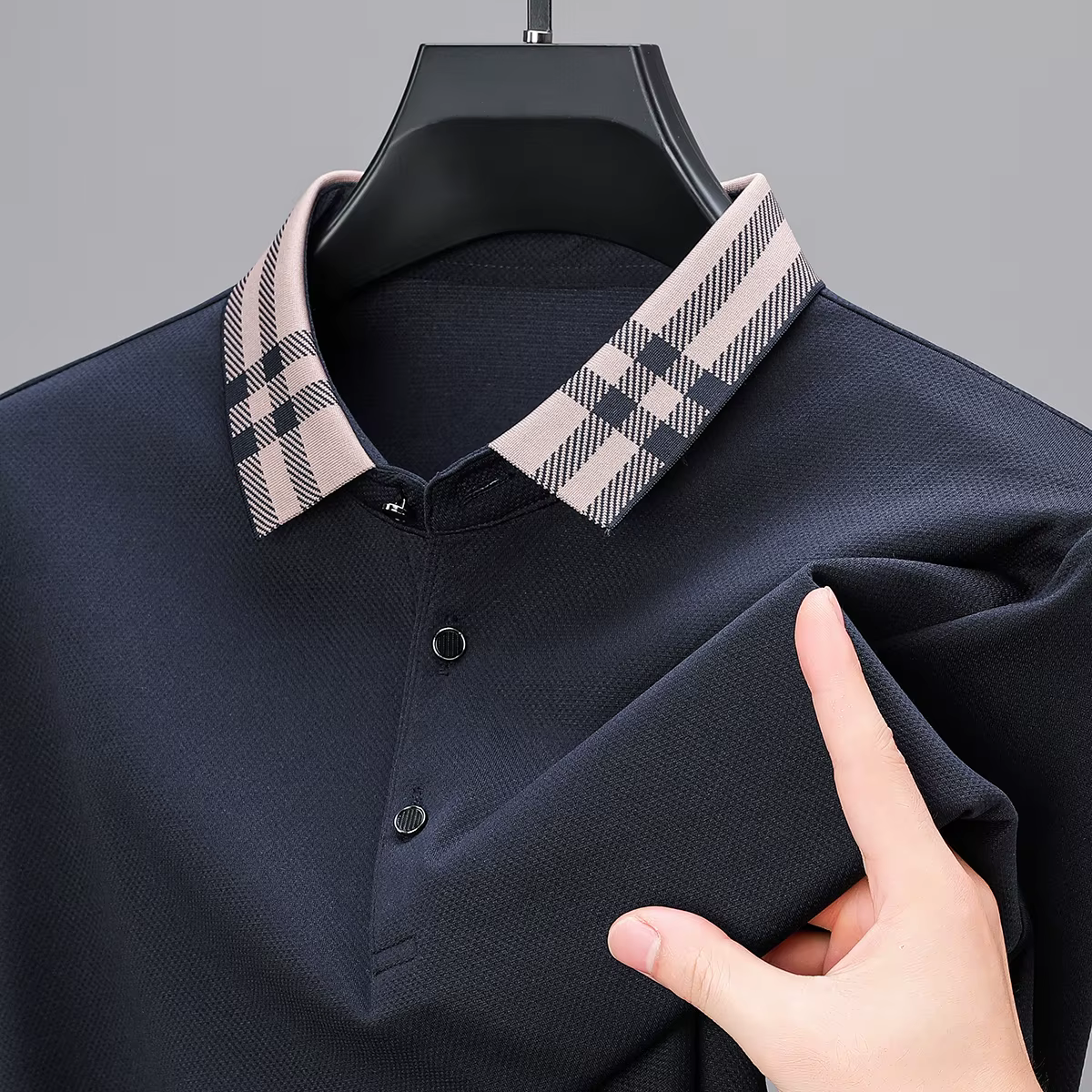 Polo léger de marque de luxe à manches longues