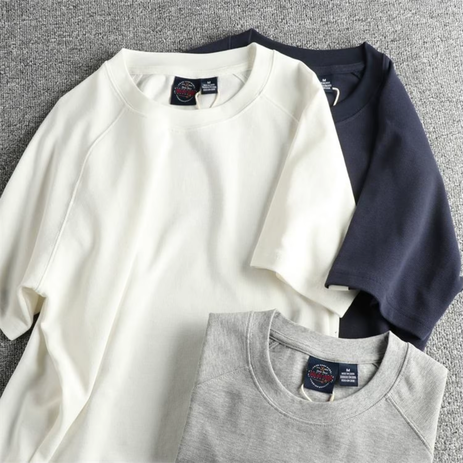 T-shirt à manches courtes en tissu gaufré pour hommes