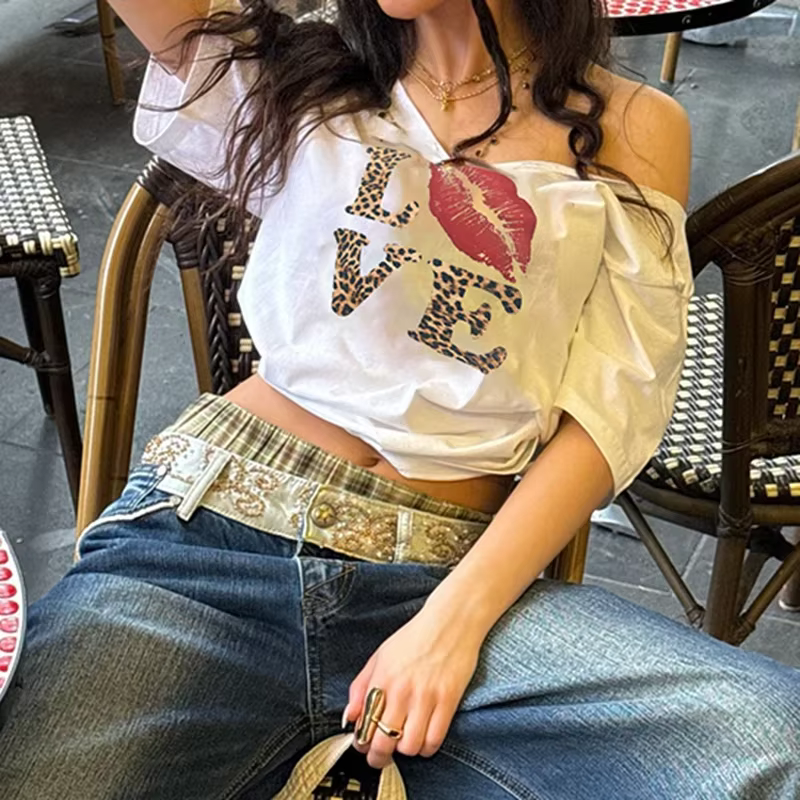 T-shirt manches courtes col en V pour femme