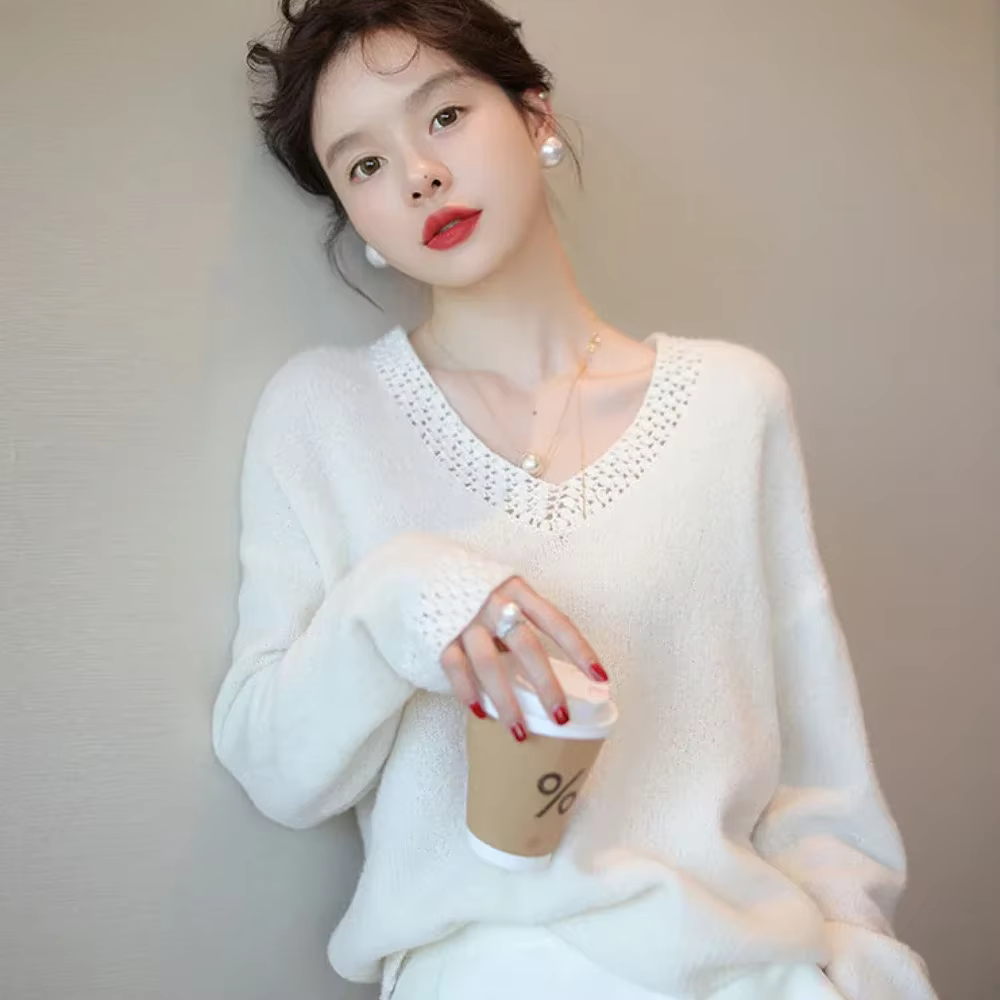 Haut tricoté pour femmes, col en v, pulls en maille pour dames, vêtements Beige, hauts hauts froids, hiver 2025, nouvelle tendance en tricot