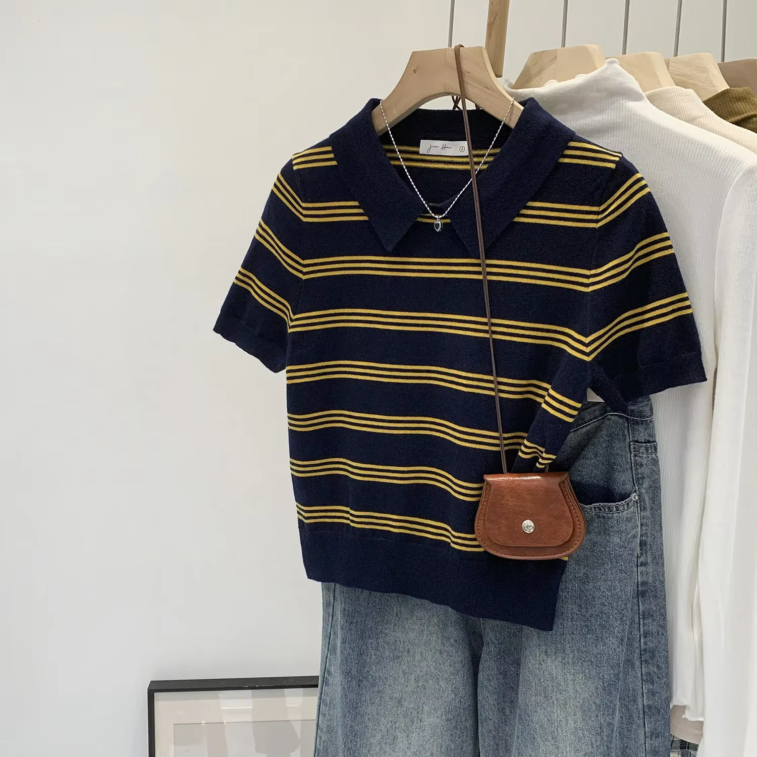 Français élégant col Polo rayé à manches courtes haut tricoté femmes été coupe ajustée belle petite chemise T-Shirt mode féminine