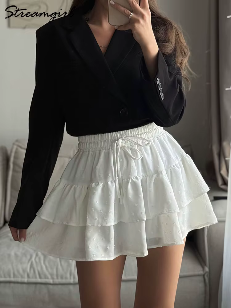 Streamgirl femmes Mini jupes avec Short sous les vêtements d'été cravate une ligne courte blanche plissée à volants