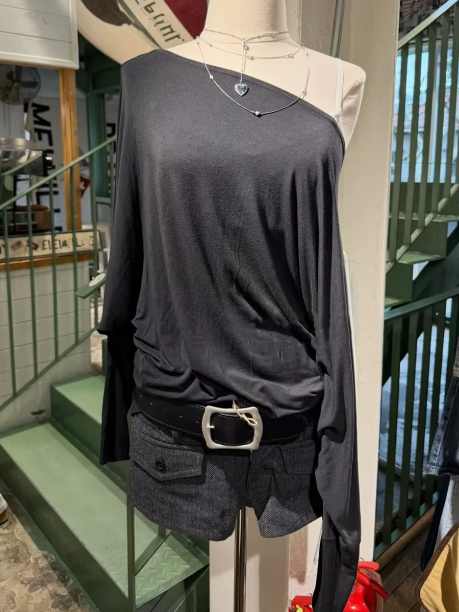 T-shirts noirs à manches longues chauve-souris pour femmes