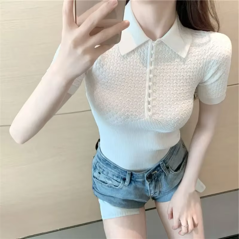 Chemise à col polo pour femme